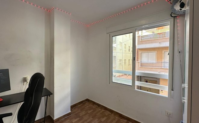 Herverkoop - Appartement -
Torrevieja - La Mata Pueblo
