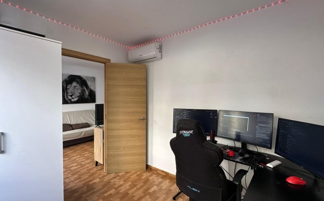 Herverkoop - Appartement -
Torrevieja - La Mata Pueblo