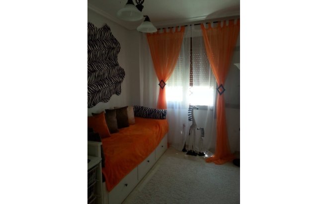 Resale - Dúplex -
Orihuela Costa - PAU 8