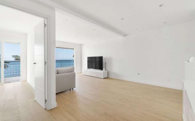 Resale - Apartment -
Torrevieja - Playa del Cura