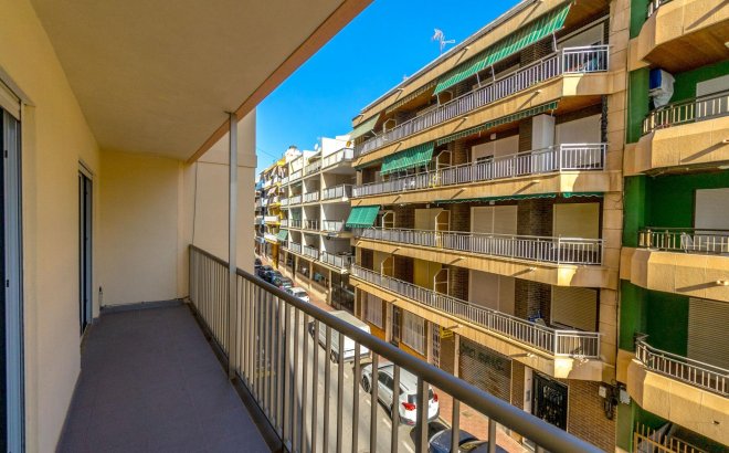 Resale - Apartment -
Torrevieja - Playa del Cura