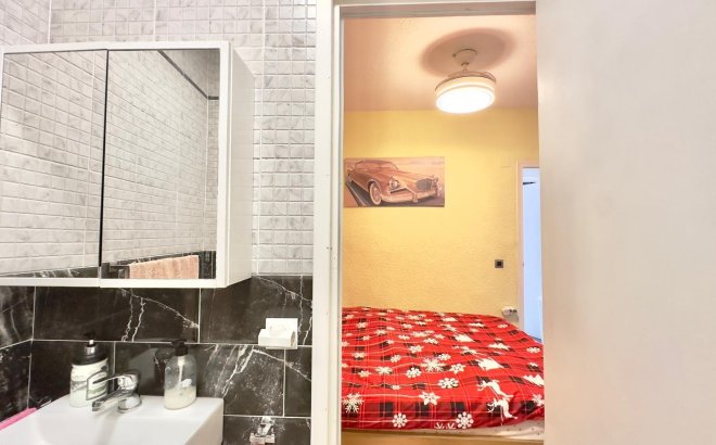 Resale - Town House -
Torrevieja - La Siesta - El Salado - Torreta