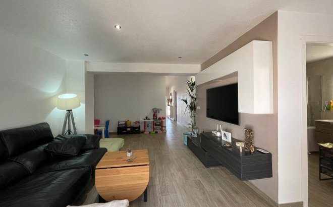 Resale - Town House -
Pilar de la Horadada - Zona Pueblo