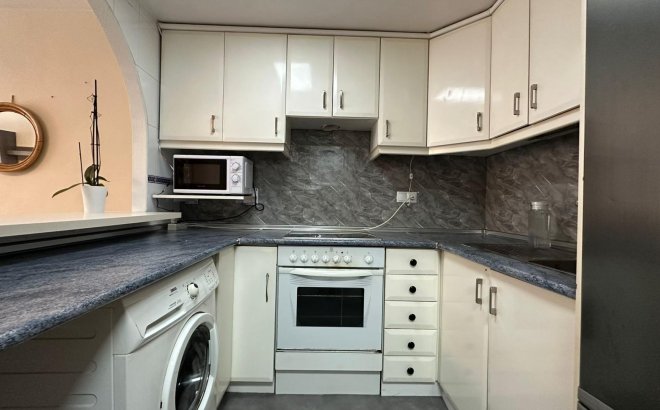 Resale - Apartment -
Torrevieja - Centro