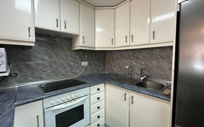 Resale - Apartment -
Torrevieja - Centro