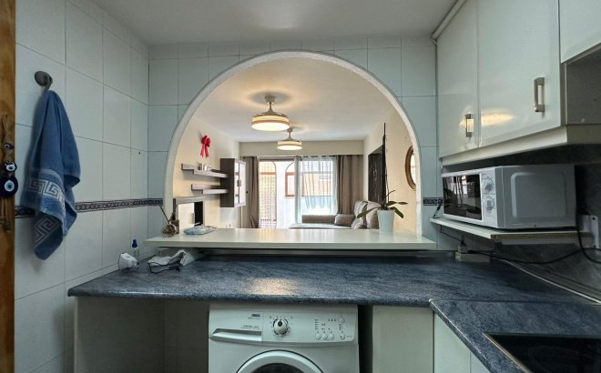 Resale - Apartment -
Torrevieja - Centro