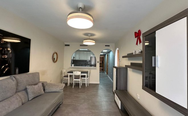 Resale - Apartment -
Torrevieja - Centro