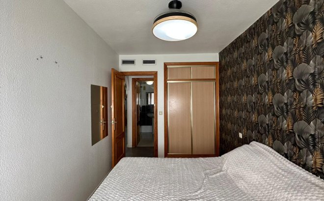 Resale - Apartment -
Torrevieja - Centro