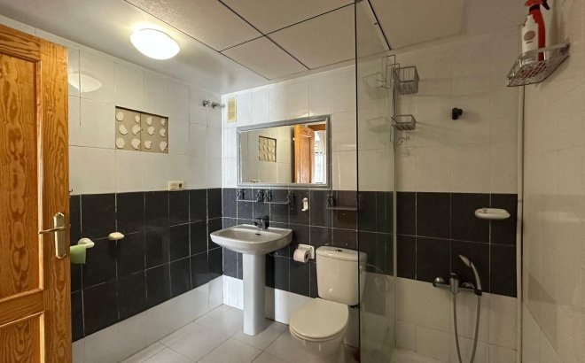 Resale - Apartment -
Torrevieja - Centro