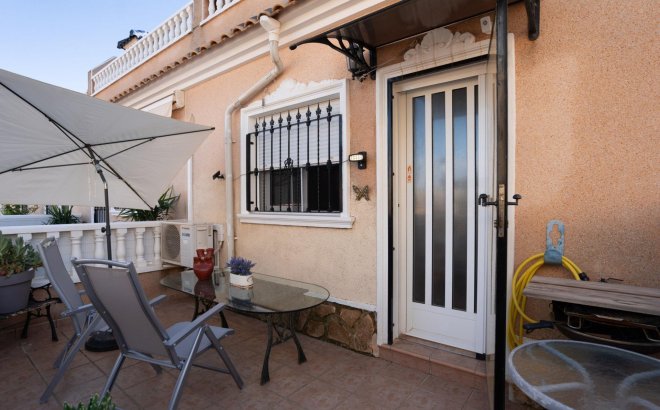 Resale - Town House -
Orihuela Costa - Los Dolses