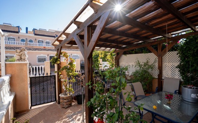 Resale - Town House -
Orihuela Costa - Los Dolses