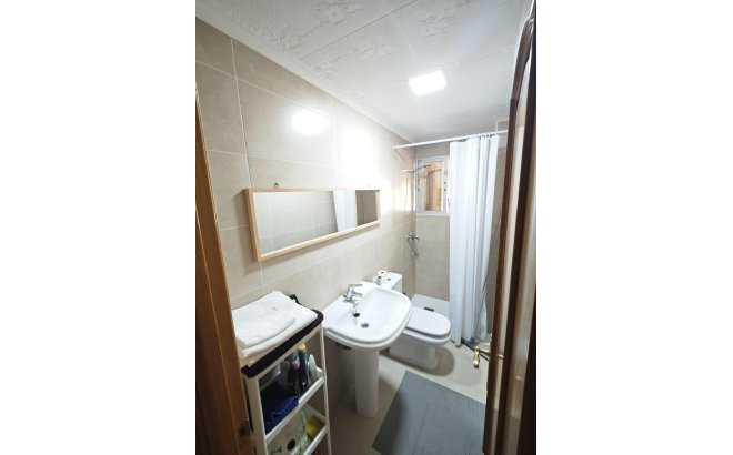 Resale - Bungalow -
Torrevieja - Playa del Cura