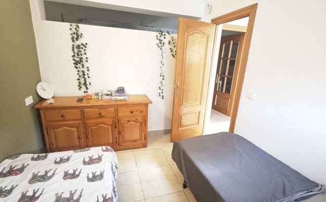 Resale - Bungalow -
Torrevieja - Playa del Cura