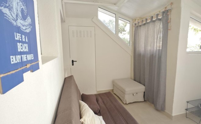 Resale - Bungalow -
Torrevieja - Playa del Cura