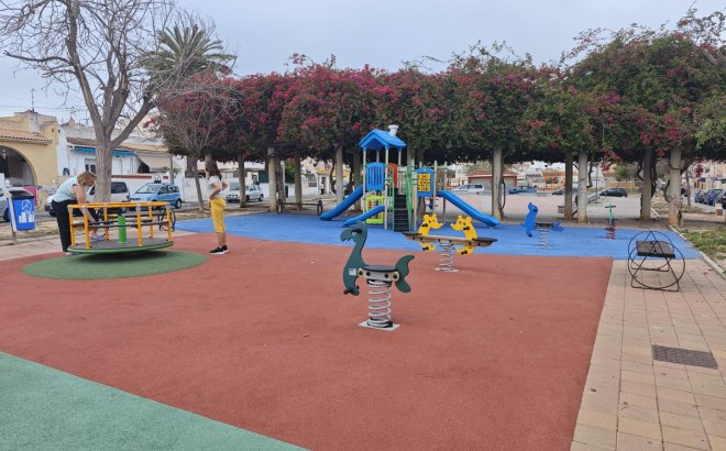 Resale - Bungalow -
Torrevieja - Playa del Cura