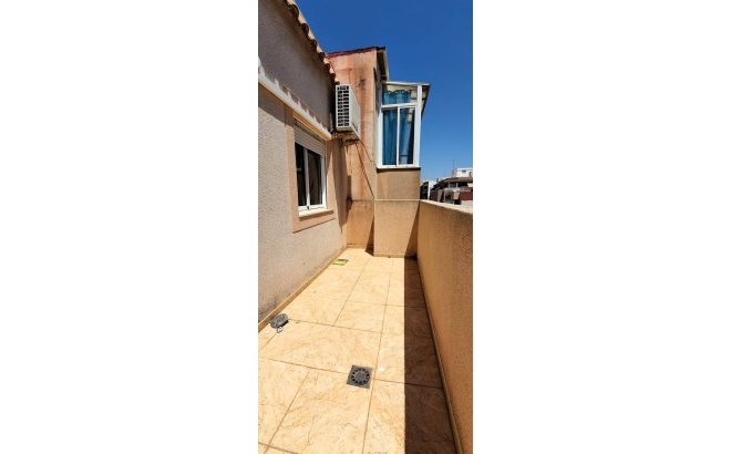 Herverkoop - Penthouse -
Torrevieja - Playa de los Locos