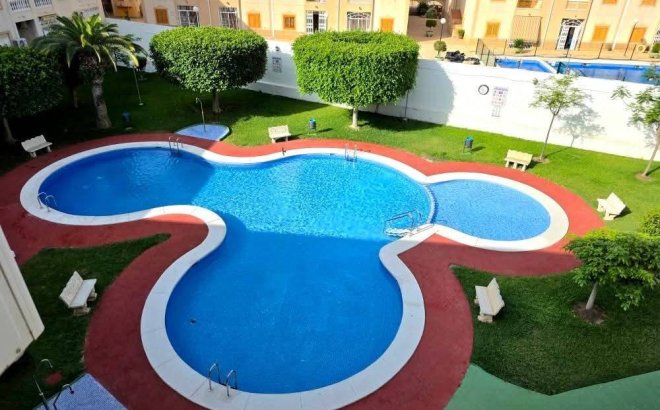 Resale - Penthouse -
Torrevieja - Acequion