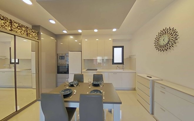 Resale - Apartment -
Pilar de la Horadada - La Torre De La Horadada