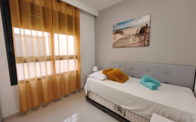 Resale - Apartment -
Pilar de la Horadada - La Torre De La Horadada