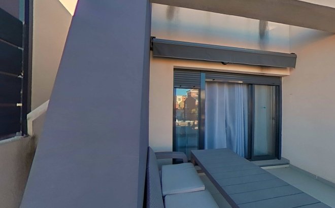 Resale - Apartment -
Pilar de la Horadada - La Torre De La Horadada