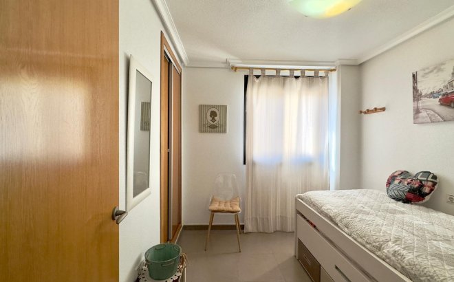 Herverkoop - Appartement -
Torrevieja