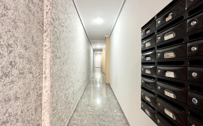 Herverkoop - Appartement -
Torrevieja