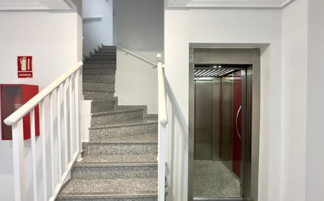 Herverkoop - Appartement -
Torrevieja