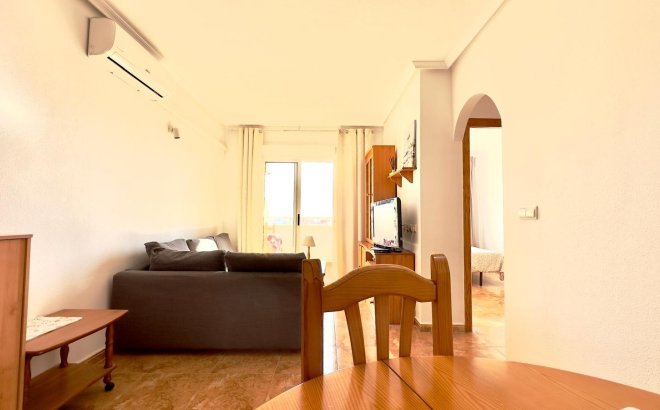 Resale - Apartment -
Torrevieja - Centro
