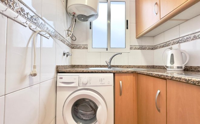 Resale - Apartment -
Torrevieja - Centro