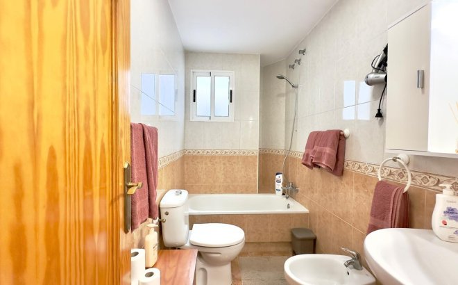 Resale - Apartment -
Torrevieja - Centro