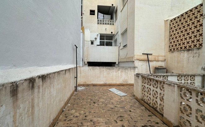 Resale - Apartment -
Torrevieja - Estacion De Autobuses