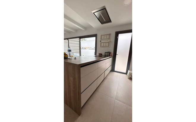 Herverkoop - Villa -
San Miguel de Salinas - Urbanizacion Blue Lagoon