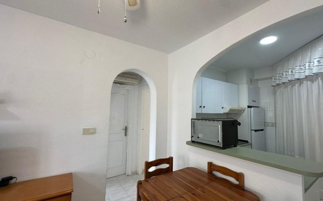 Resale - Bungalow -
Orihuela Costa - Los Almendros-la Florida