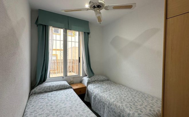 Resale - Bungalow -
Orihuela Costa - Los Almendros-la Florida