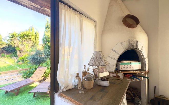 Resale - Villa -
Torrevieja - Torreblanca