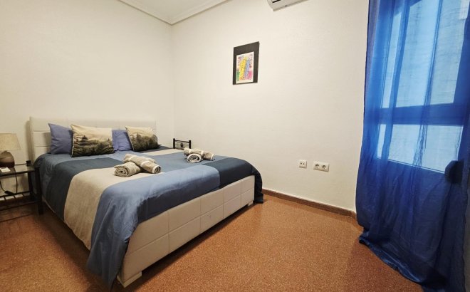 Resale - Apartment -
Torrevieja - Estacion De Autobuses