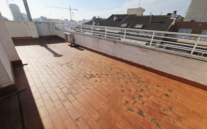 Resale - Apartment -
Torrevieja - Estacion De Autobuses