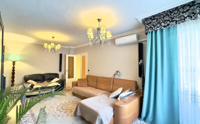 Resale - Apartment -
Torrevieja - Centro