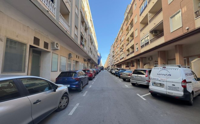 Herverkoop - Penthouse -
Torrevieja - PARQUE DE LAS NACIONES