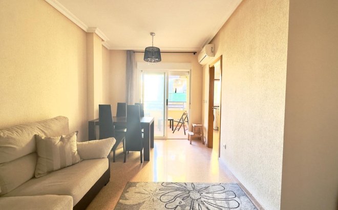 Herverkoop - Appartement -
Torrevieja