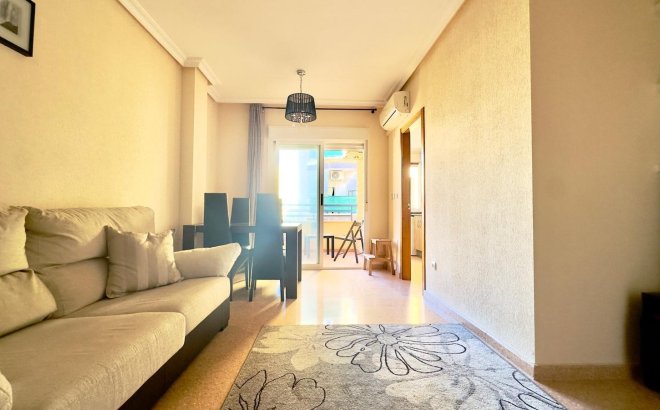 Herverkoop - Appartement -
Torrevieja