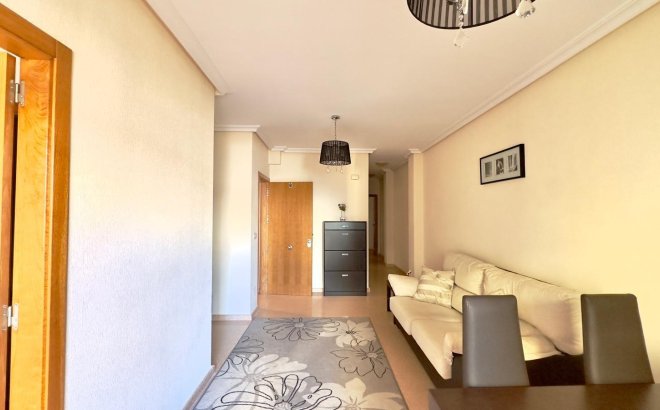 Herverkoop - Appartement -
Torrevieja