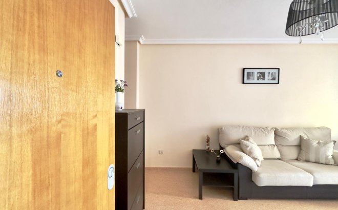 Herverkoop - Appartement -
Torrevieja