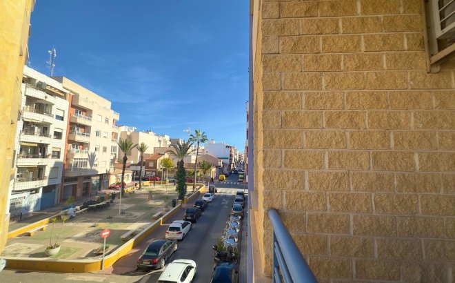 Herverkoop - Appartement -
Torrevieja