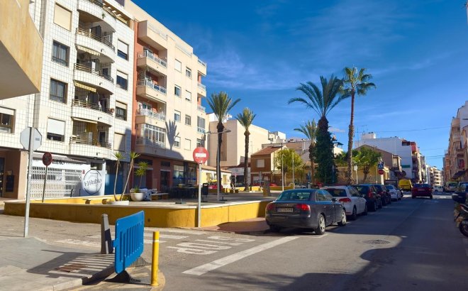 Herverkoop - Appartement -
Torrevieja