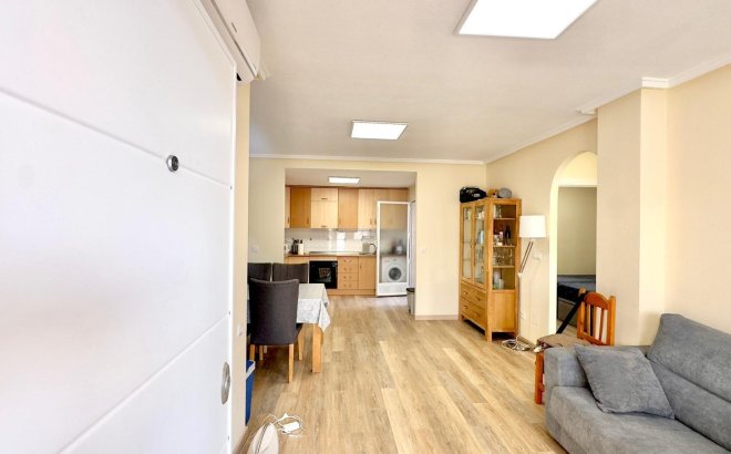 Resale - Bungalow -
Torrevieja - Torreblanca