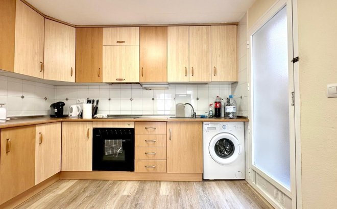 Resale - Bungalow -
Torrevieja - Torreblanca