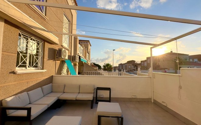 Resale - Bungalow -
Torrevieja - Torreblanca