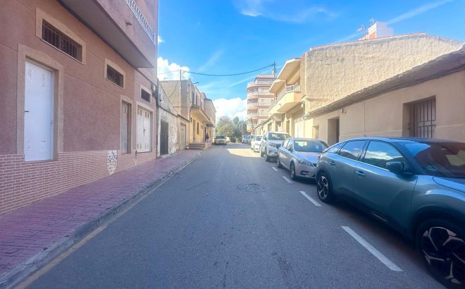 Resale - Apartment -
Torrevieja - La Mata