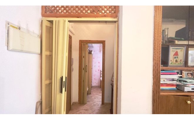 Herverkoop - Penthouse -
Torrevieja - Estacion De Autobuses